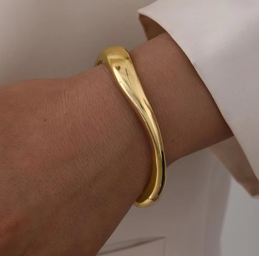 Minimalist Chunky Bracelets For Women