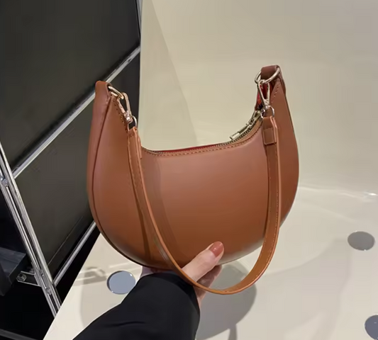 Fashionable High-end Moon-shaped Women's Bag